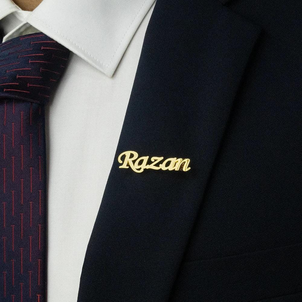 Women Fashion Dress Names - Broche com nome personalizado, broche monograma