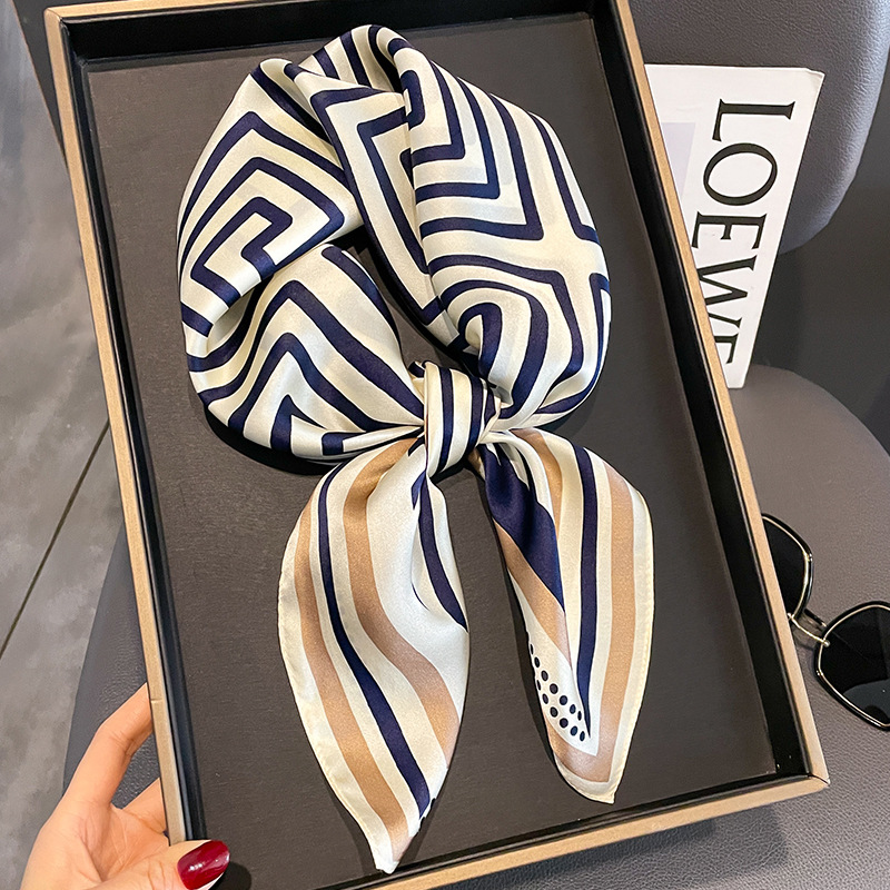 Marca de luxo lenço primavera  - Women Fashion Necktie avaliação e preço