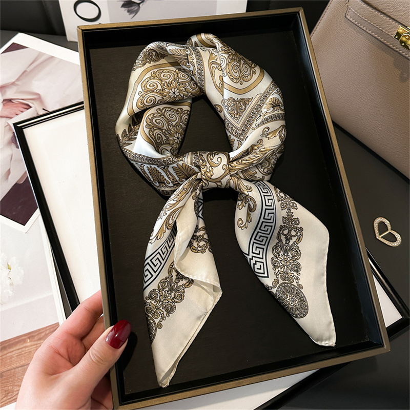 2024 marca de luxo impressão v - Women Fashion Necktie avaliação e preço